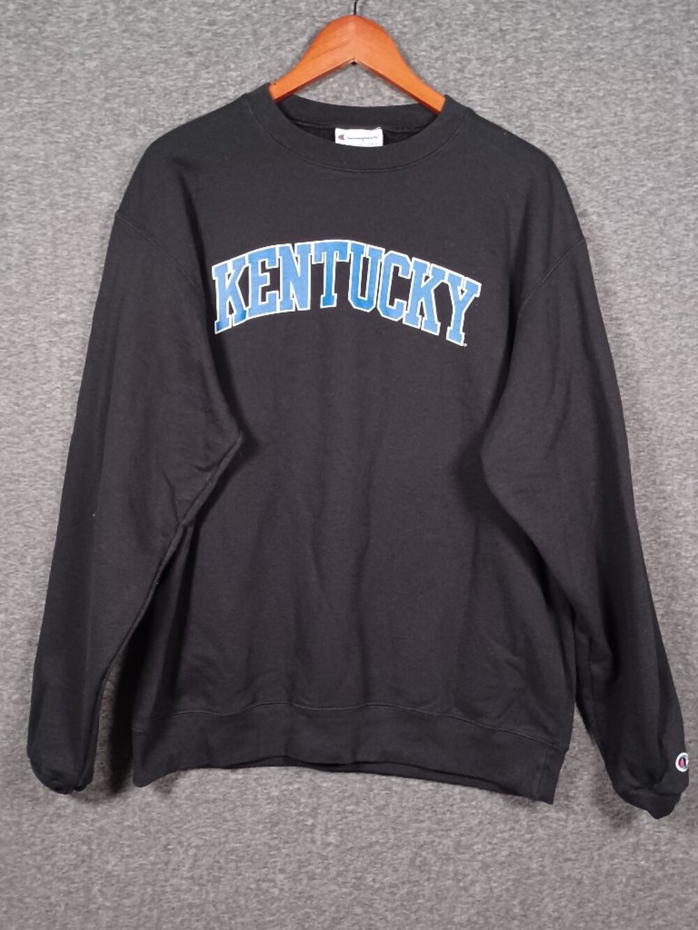 Champion Kentucky Wildcat Unisex Size Large Black Crew Neck Sweatshirt